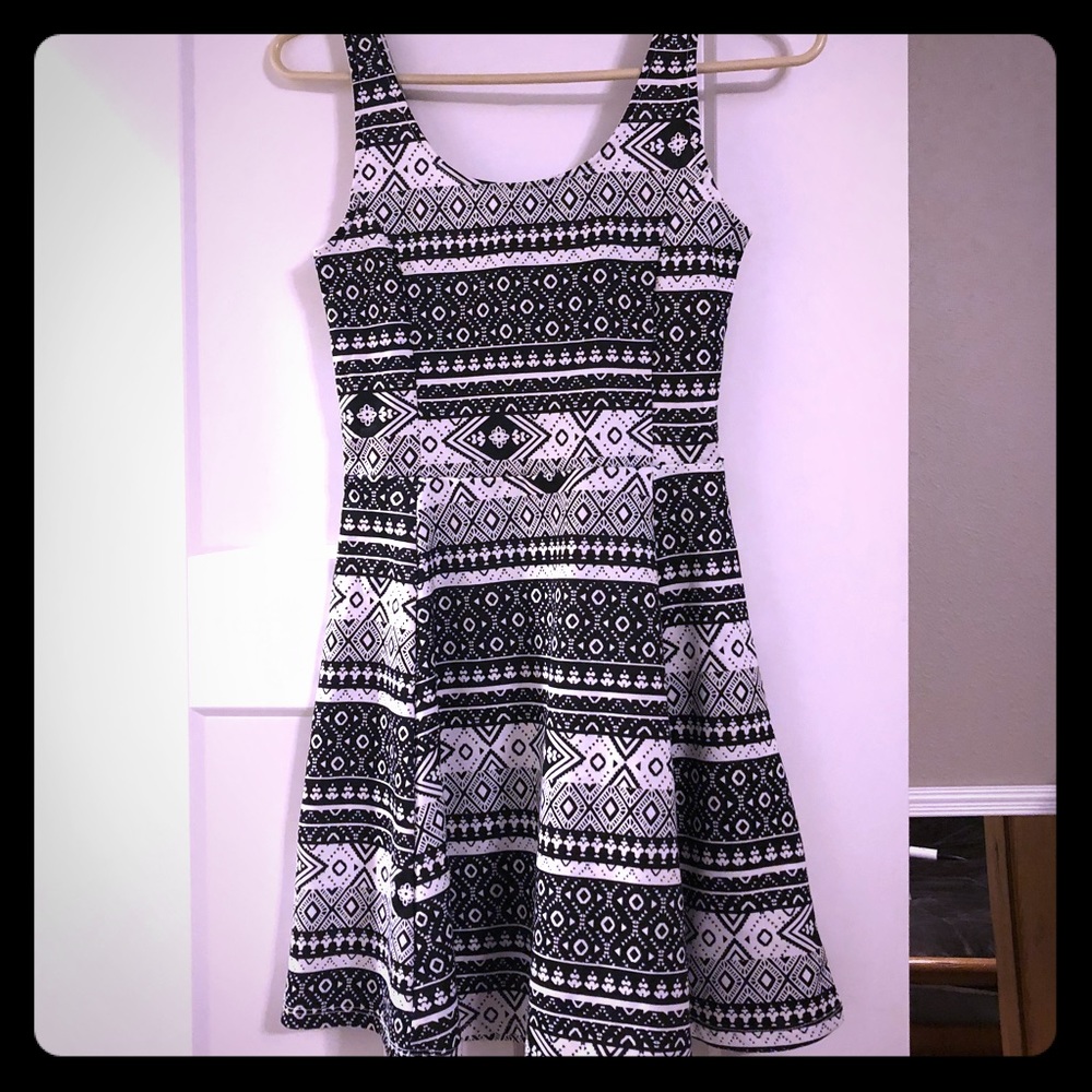 H&M Black & White 🖤 Summer dress!